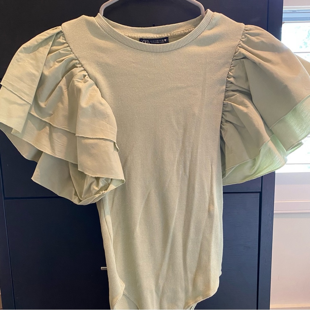 Zara ruffle sleeve body suit‎